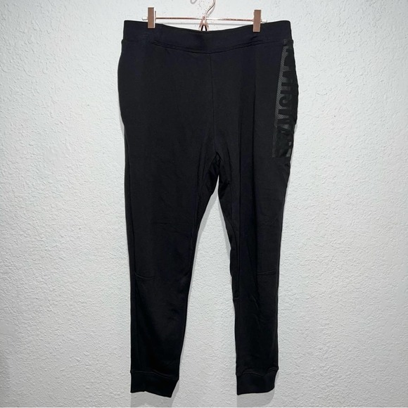 Gymshark Men’s Bold Joggers - Picture 3 of 10